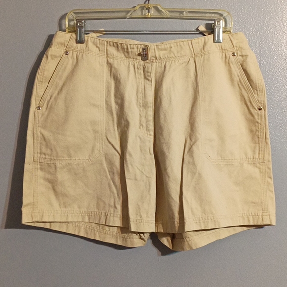 J. KHAKI women's tan size 14 shorts - Picture 6 of 17